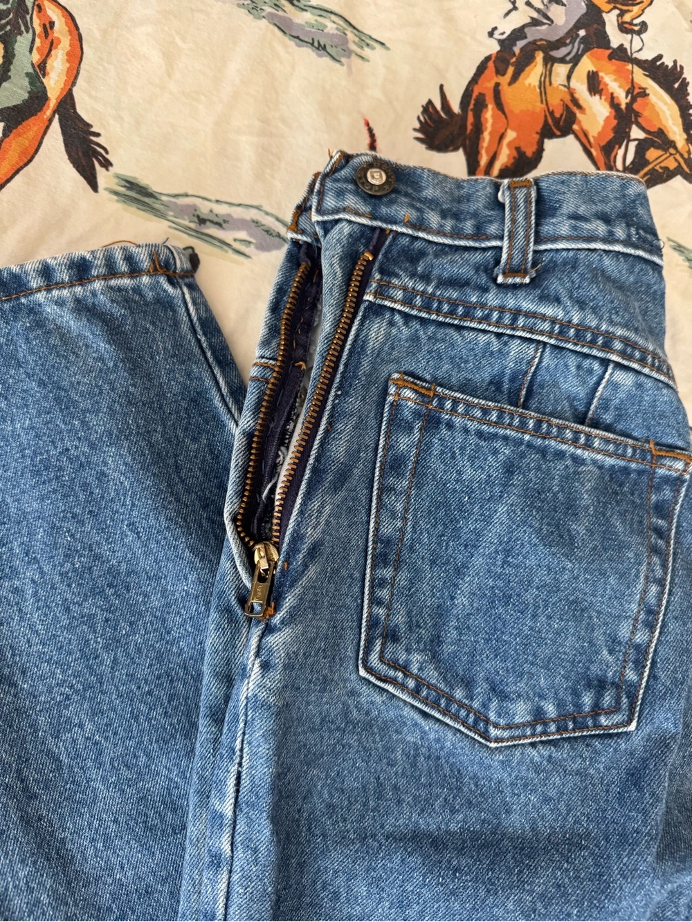 Vintage DON’T STOP High-Waisted Jeans | 90s Denim | Straight-Leg Mom Jeans